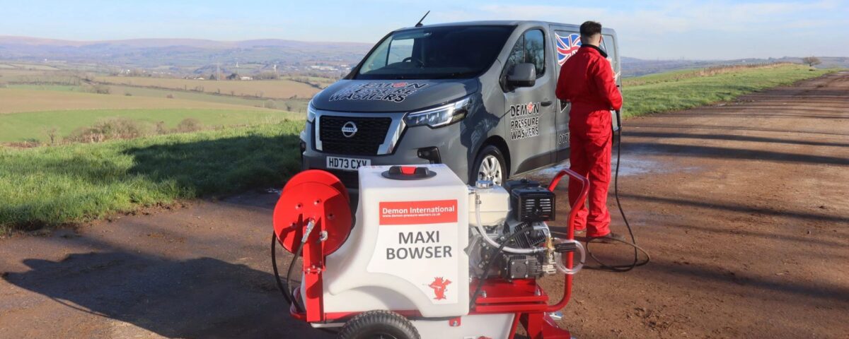 Tornado Maxi-Bowser Pressure Washer